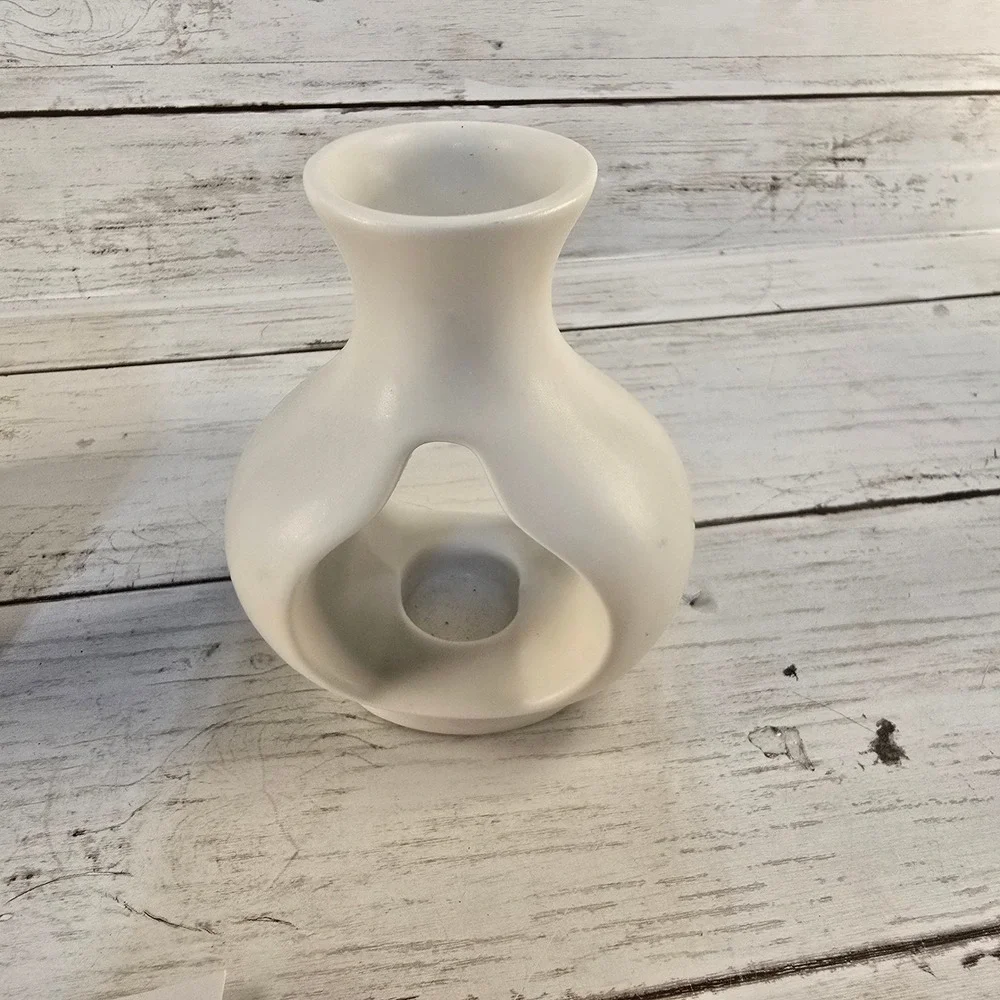 PartyLite SmartScents Fragrance Stick Holder White Ceramic Favorite Holder